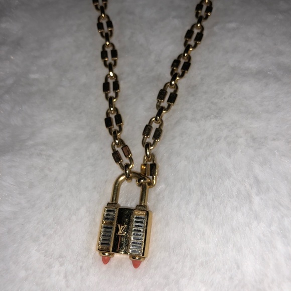 Louis Vuitton Lock Necklace - Picture 1 of 1